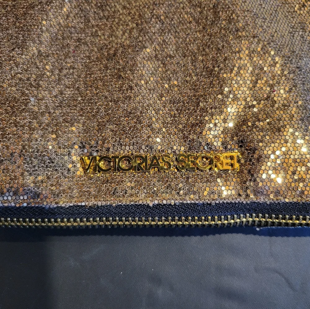 Victoria's Secret Gold Glitter Clutch Bag, Never Used! Beautiful.